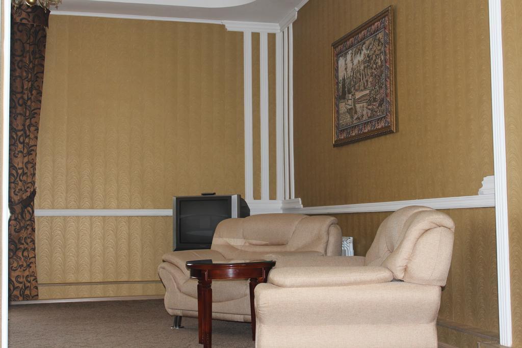Hotel Edem Karagandy Стая снимка